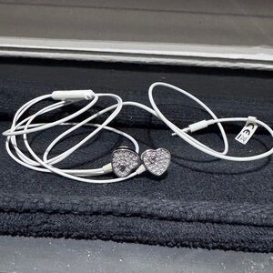 ✨Luxury Swarovski Crystal Heart Earphones ✨ Stylish & Chic✨